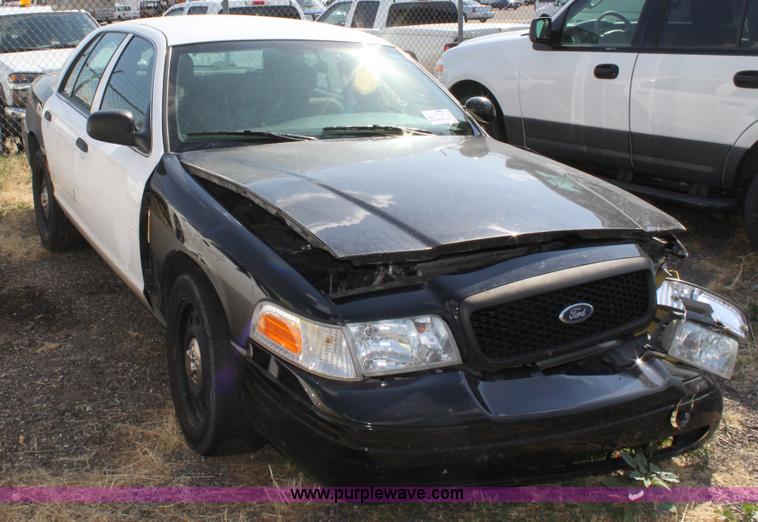 image for item D5338 2009 Ford Crown Victoria Police Interceptor