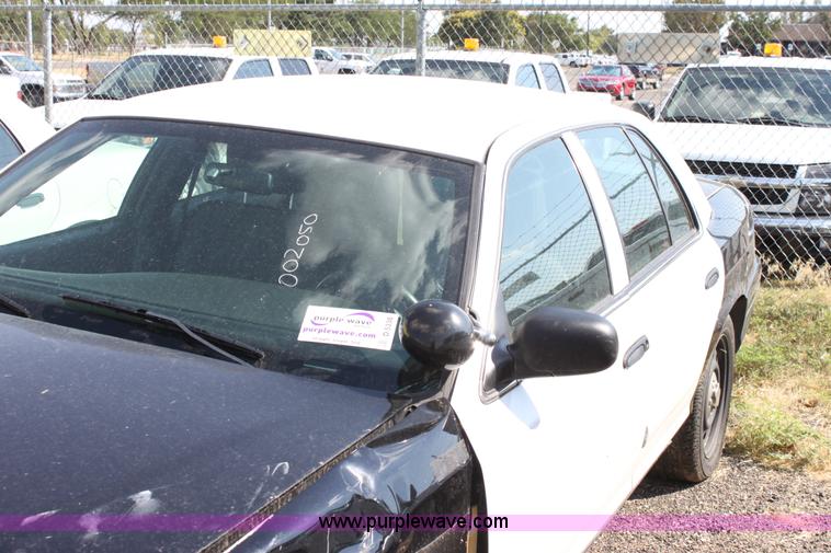image for item D5338 2009 Ford Crown Victoria Police Interceptor
