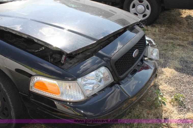 image for item D5338 2009 Ford Crown Victoria Police Interceptor