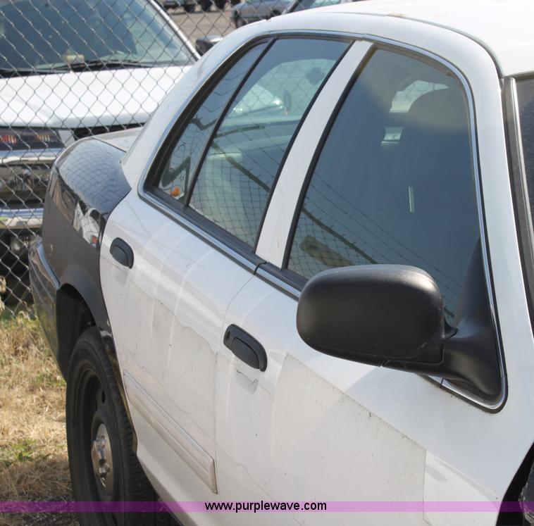 image for item D5338 2009 Ford Crown Victoria Police Interceptor