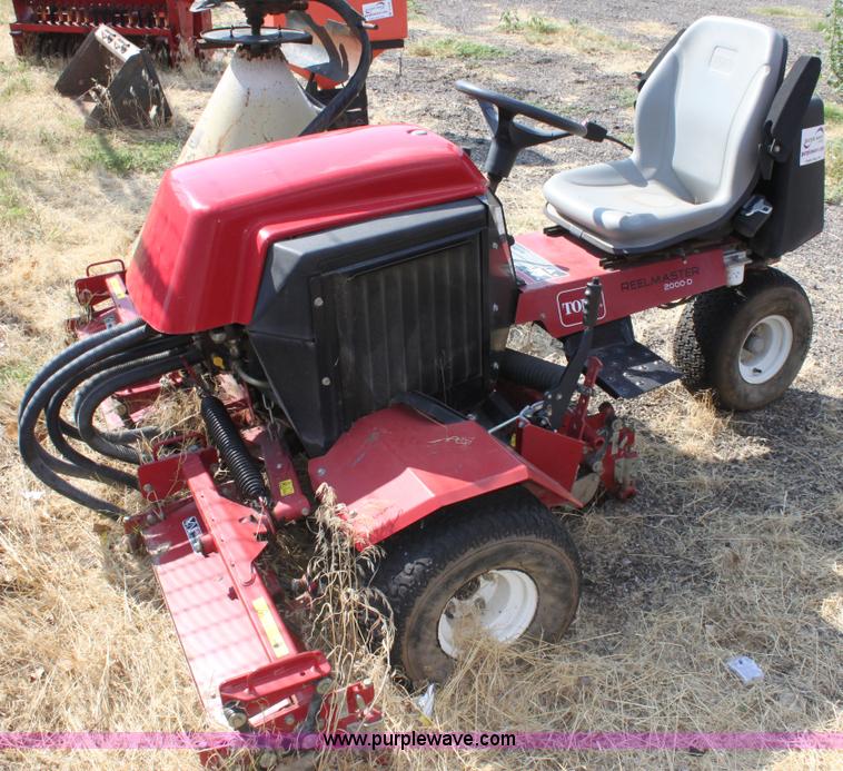 image for item D5343 Toro Reelmaster 2000D reel mower