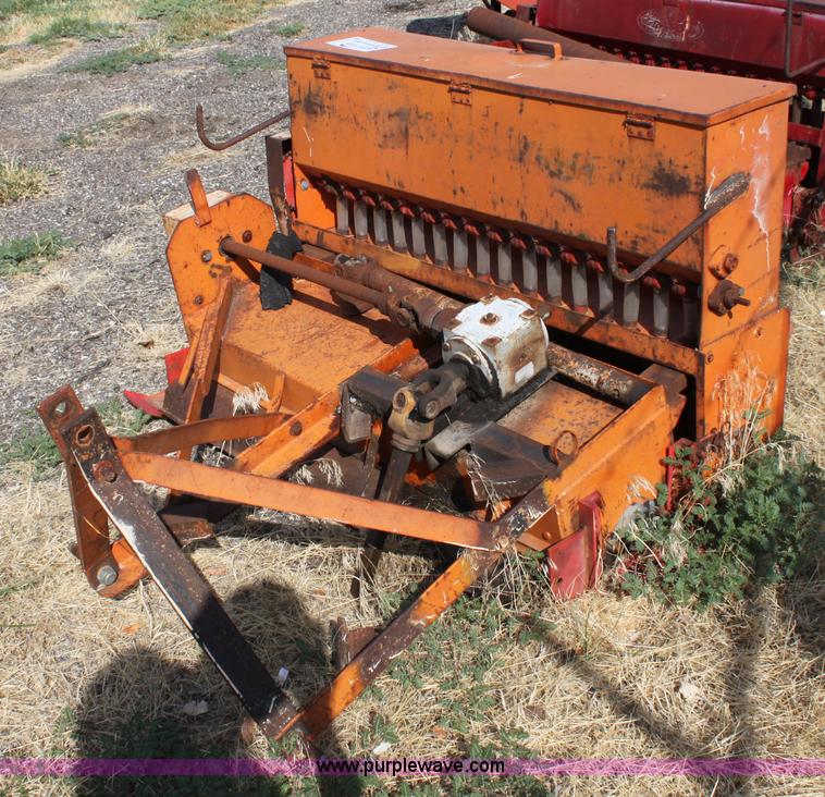 image for item D5348 52" seeder