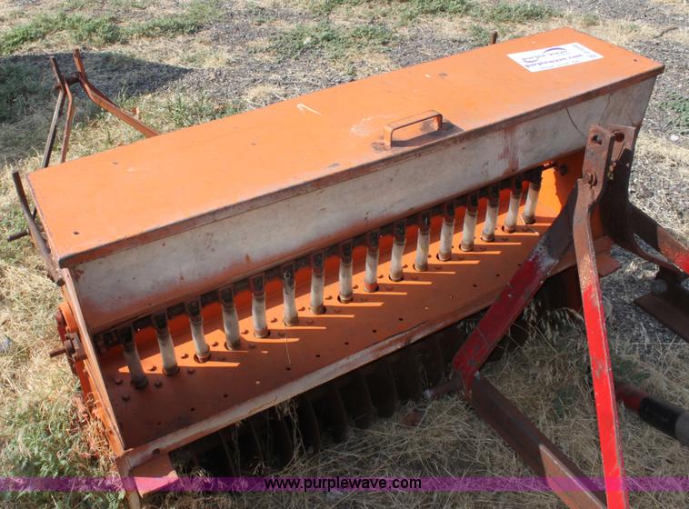 image for item D5348 52" seeder