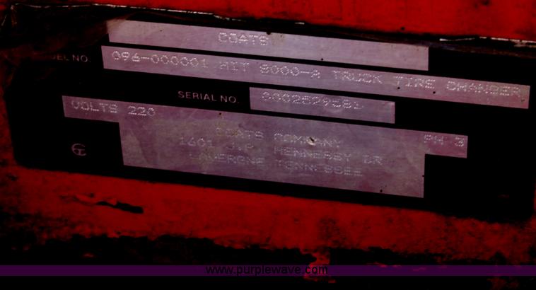 image for item D5359 Coats 8000A tire machine