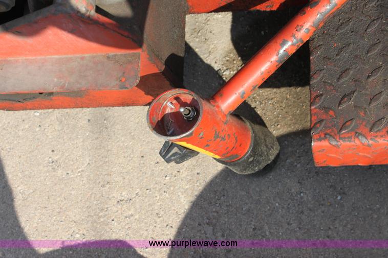 image for item D5359 Coats 8000A tire machine