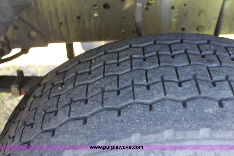 image for item D5386 1983 Ford 9000 water tender truck