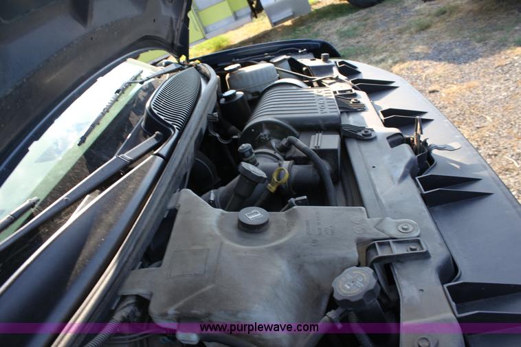 image for item D5389 2003 Chevrolet G2500 Express cargo van