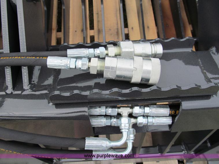 image for item A7529 Stout HD72 grapple open-end skid steer attachment