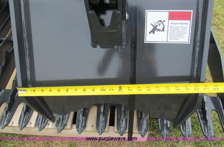 image for item A7529 Stout HD72 grapple open-end skid steer attachment