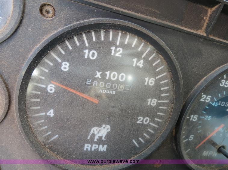 image for item B2430 1997 Mack CH613 semi truck