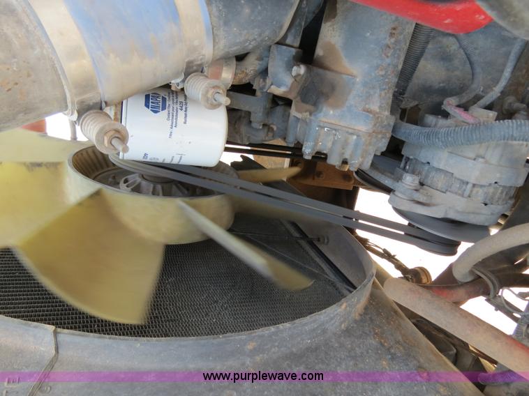 image for item B2430 1997 Mack CH613 semi truck