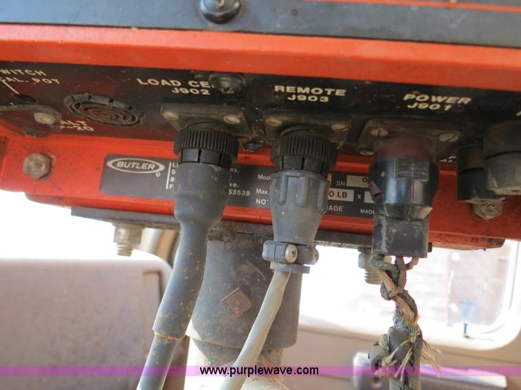 image for item B2431 1982 International S1954 feed mixer truck