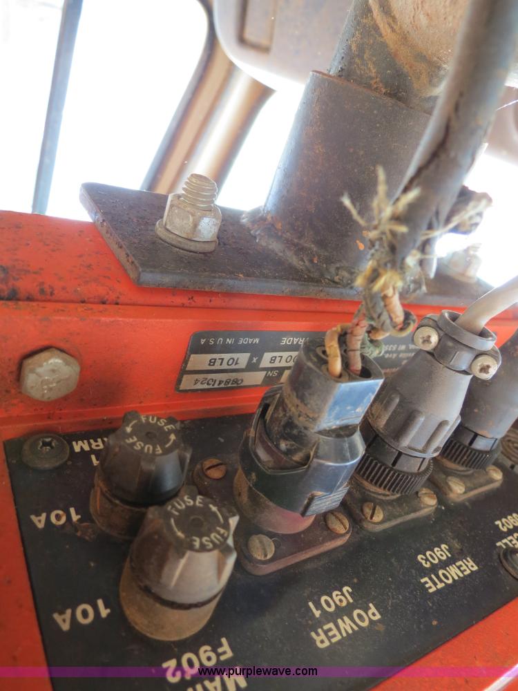 image for item B2431 1982 International S1954 feed mixer truck