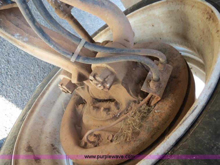 image for item B2431 1982 International S1954 feed mixer truck