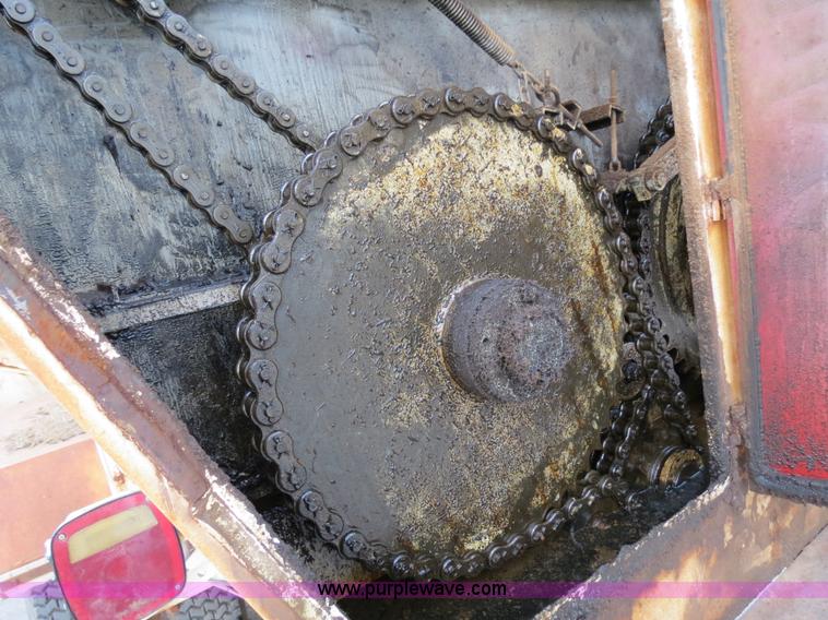 image for item B2431 1982 International S1954 feed mixer truck