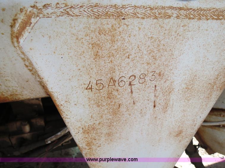 image for item B2431 1982 International S1954 feed mixer truck