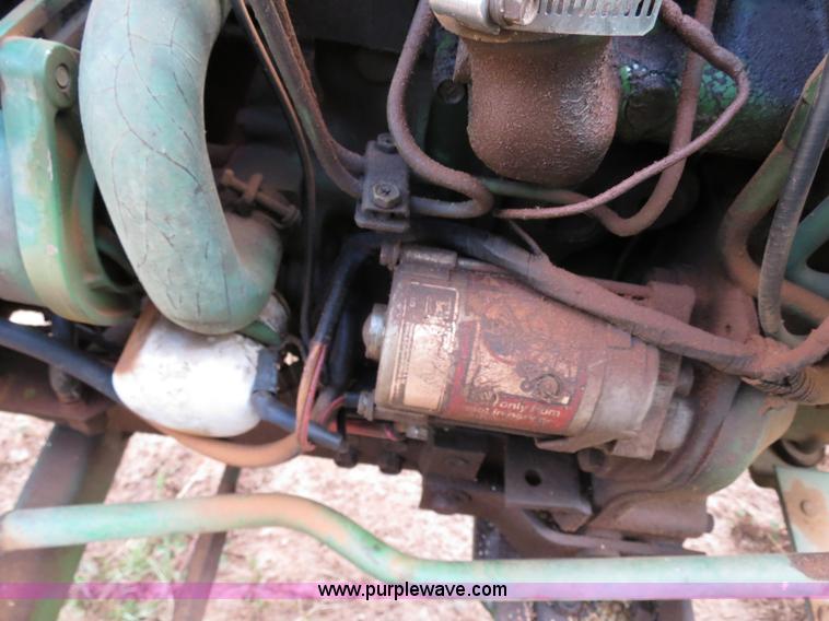 image for item B2439 John Deere 650 tractor