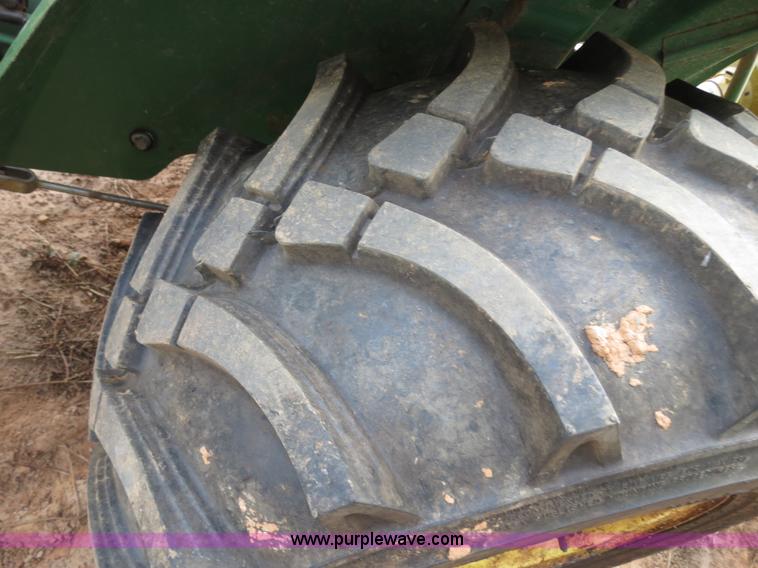 image for item B2439 John Deere 650 tractor