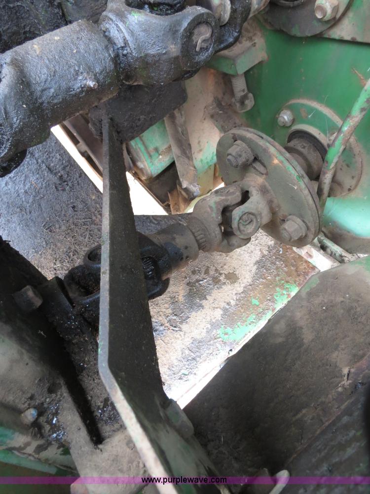 image for item B2445 John Deere 9' mower conditioner