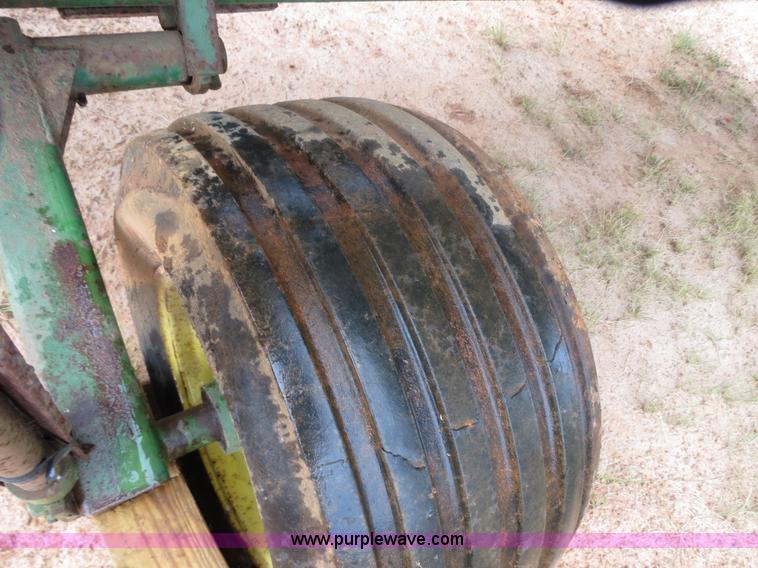image for item B2445 John Deere 9' mower conditioner