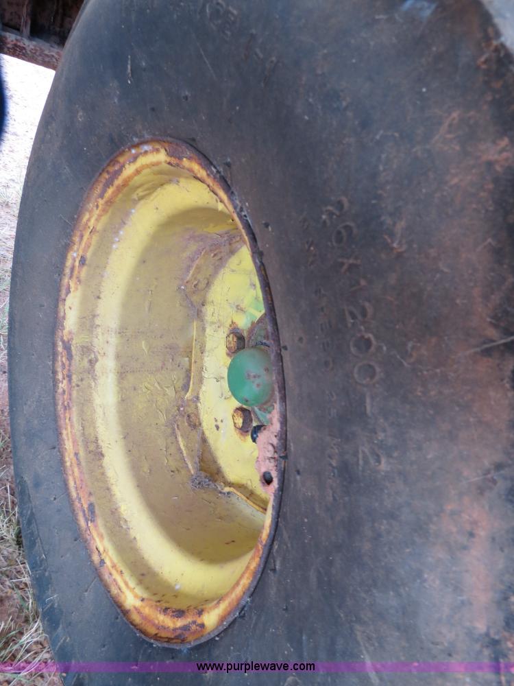image for item B2445 John Deere 9' mower conditioner