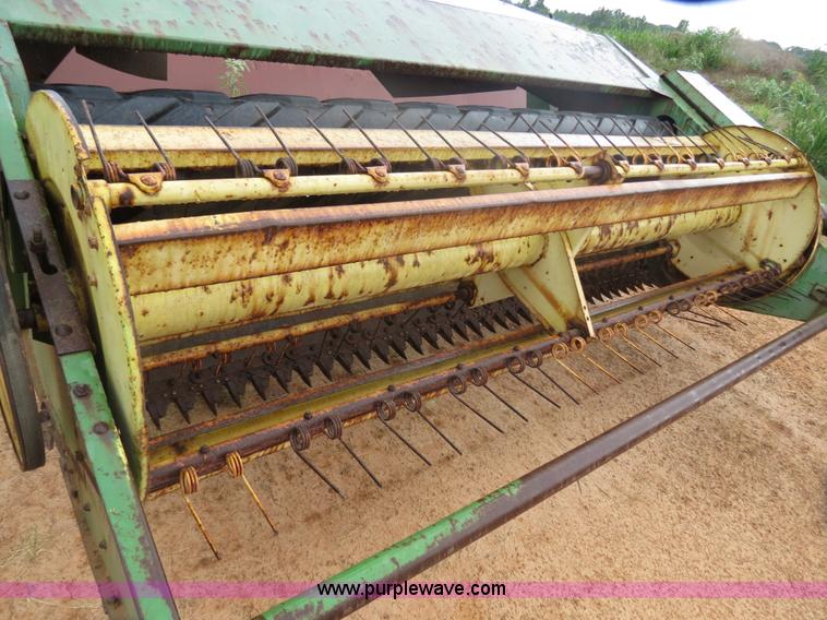 image for item B2445 John Deere 9' mower conditioner
