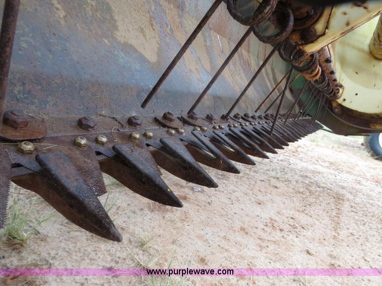 image for item B2445 John Deere 9' mower conditioner