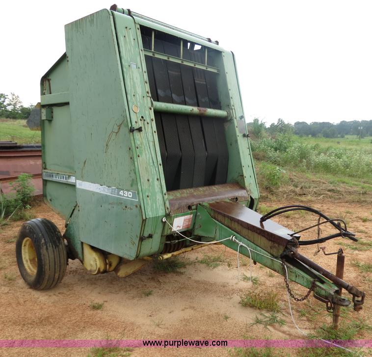 image for item B2447 John Deere 430 round baler