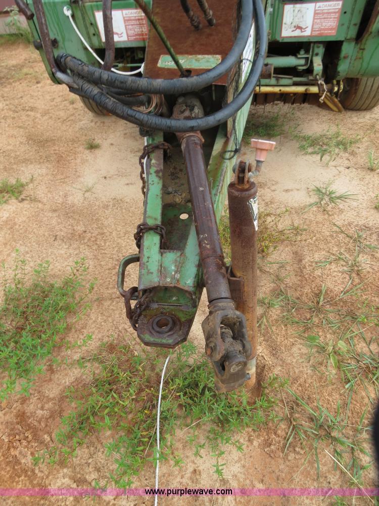 image for item B2447 John Deere 430 round baler