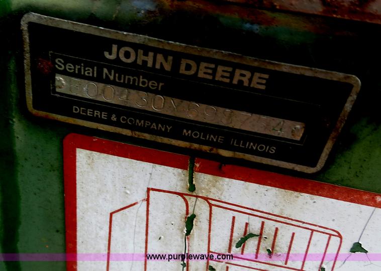 image for item B2447 John Deere 430 round baler