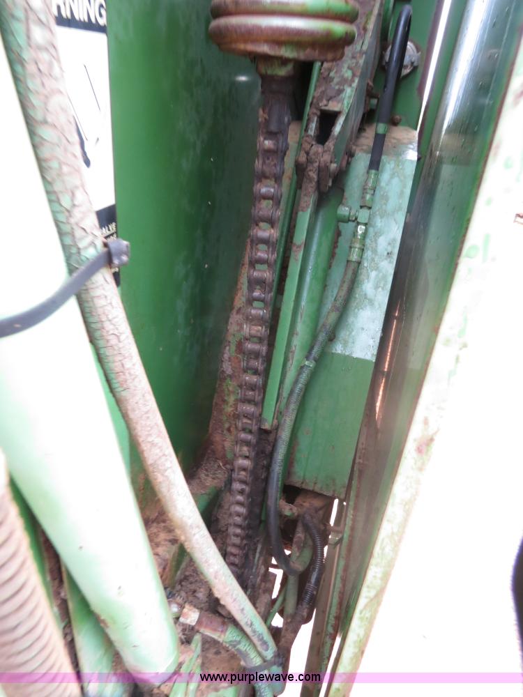 image for item B2447 John Deere 430 round baler