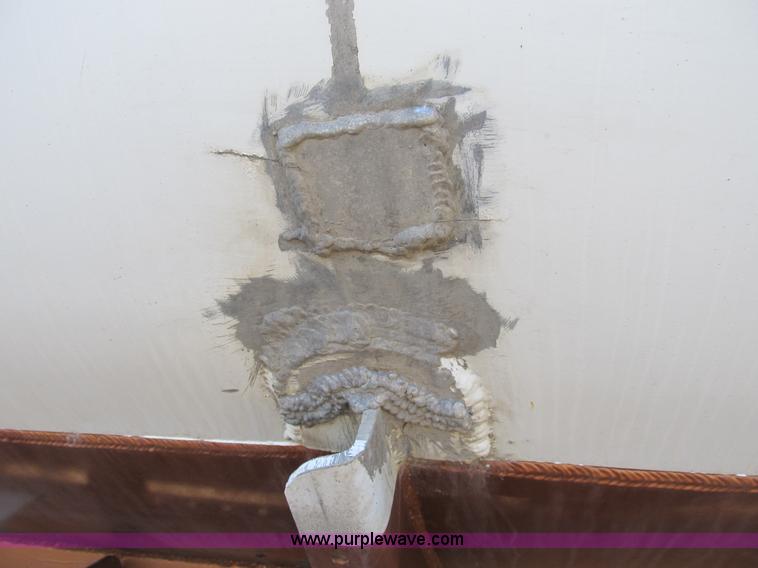 image for item B2761 1979 Progress Industries 40' aluminum tanker trailer