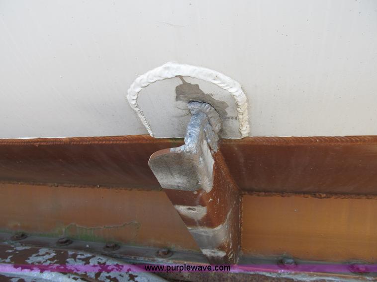 image for item B2761 1979 Progress Industries 40' aluminum tanker trailer