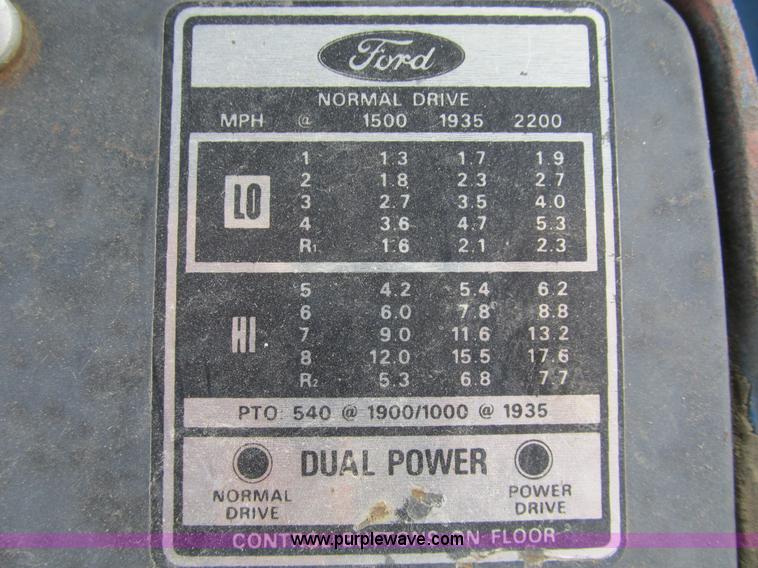 image for item B2763 1976 Ford 9600 row crop tractor