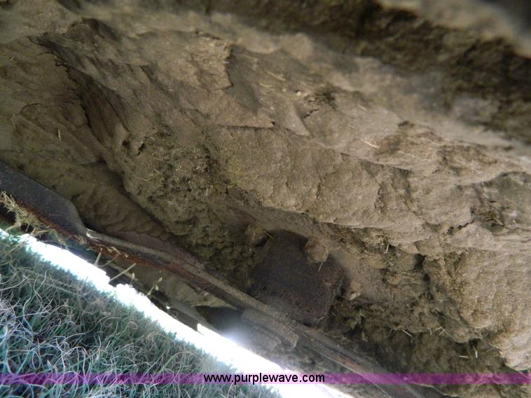 image for item B3810 1976 International 464 tractor