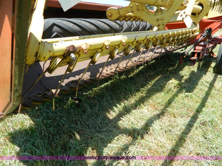 image for item B3811 New Holland 495 Haybine mower conditioner