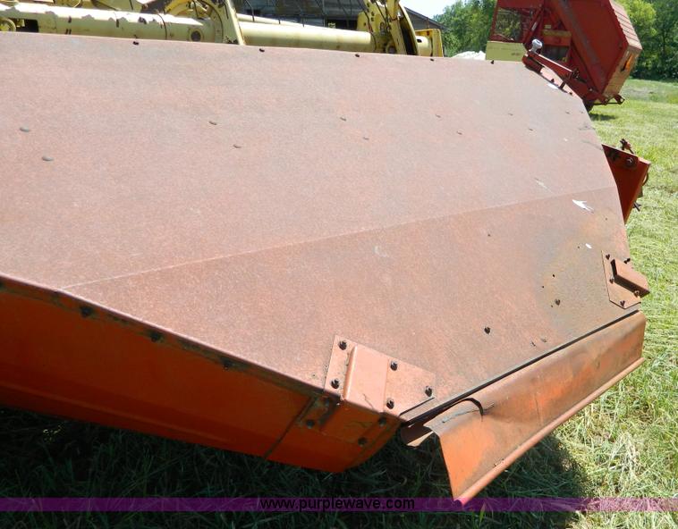 image for item B3811 New Holland 495 Haybine mower conditioner