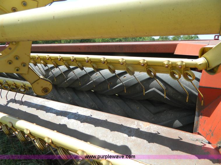 image for item B3811 New Holland 495 Haybine mower conditioner