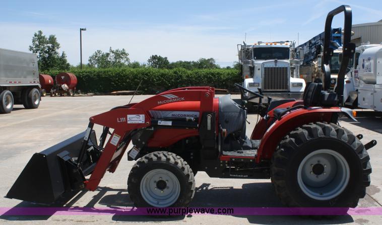 image for item B6632 McCormick CT47 MFWD tractor