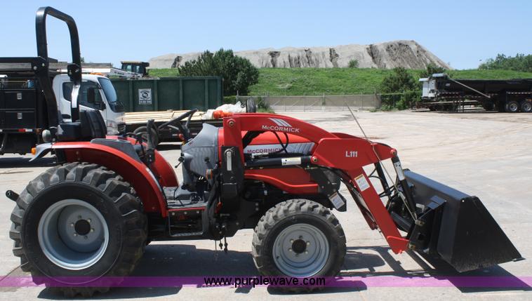 image for item B6632 McCormick CT47 MFWD tractor