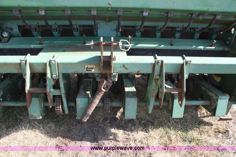 image for item B6866 John Deere 1500 Power Till seeder