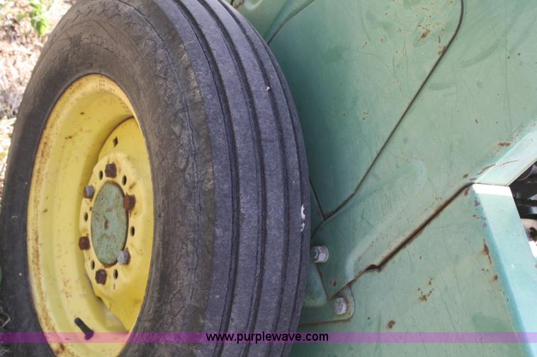 image for item B6866 John Deere 1500 Power Till seeder