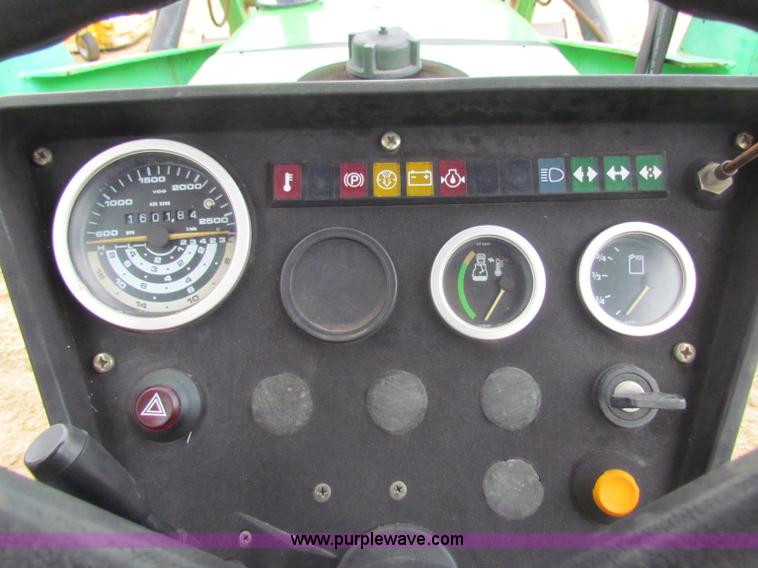 image for item B7336 1986 Deutz Allis 6250 tractor