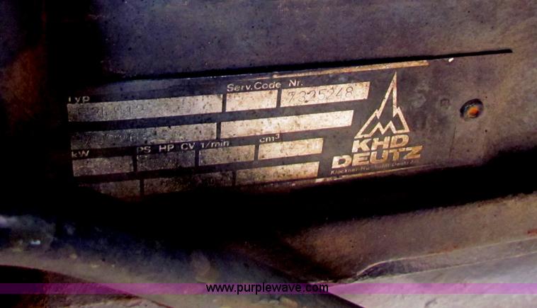 image for item B7336 1986 Deutz Allis 6250 tractor