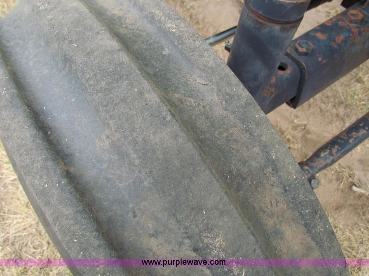 image for item B7336 1986 Deutz Allis 6250 tractor