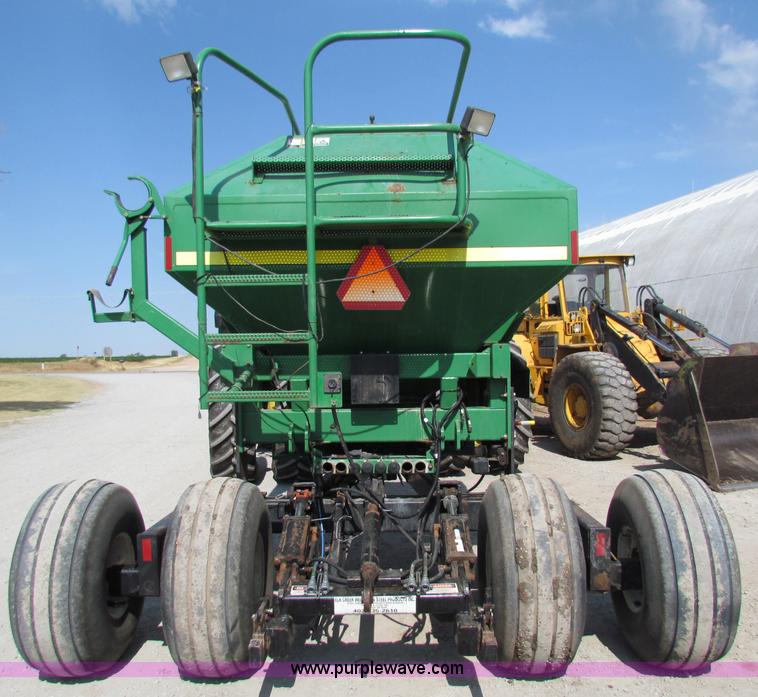 image for item B7340 1996 John Deere 787 Air Seeder Cart