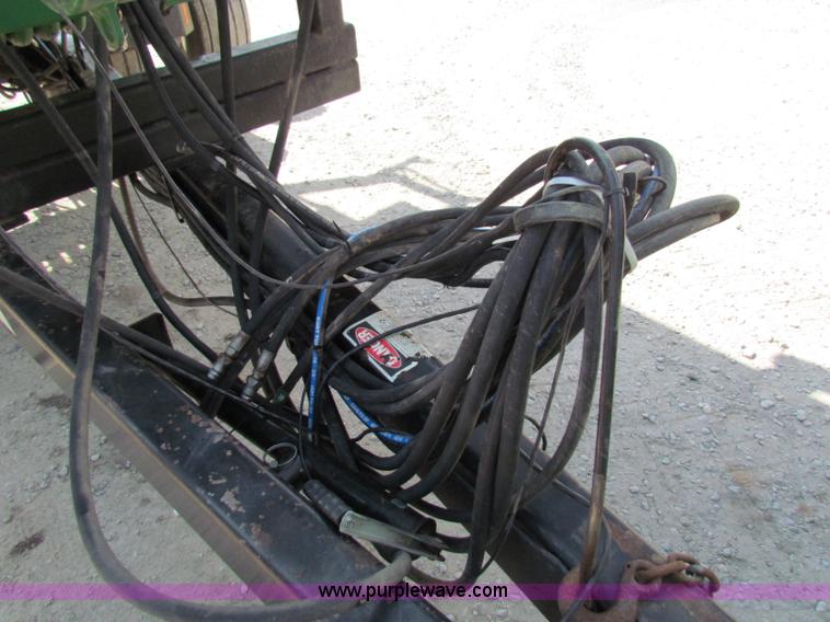 image for item B7340 1996 John Deere 787 Air Seeder Cart