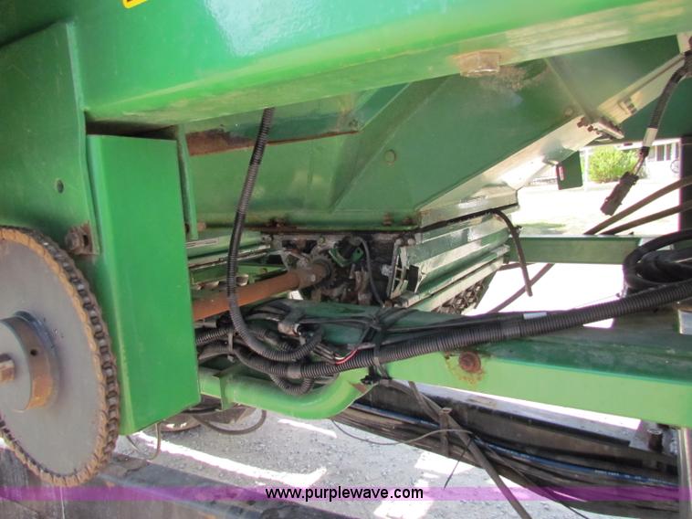image for item B7340 1996 John Deere 787 Air Seeder Cart