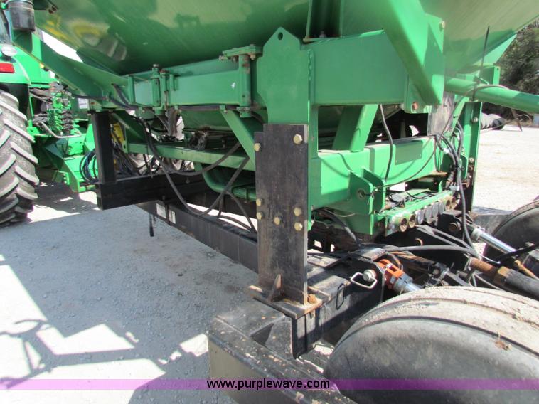 image for item B7340 1996 John Deere 787 Air Seeder Cart