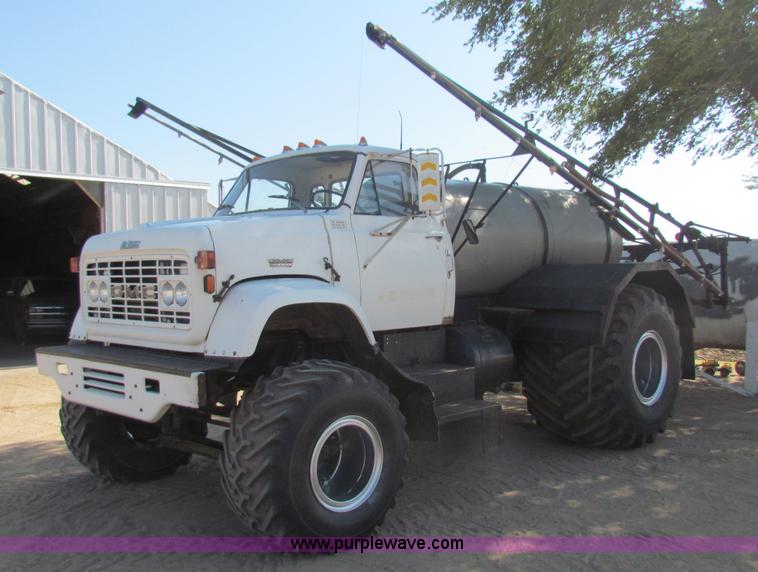 image for item B7363 1974 GMC Big Wheels 7500 sprayer